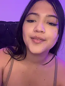 Snapshot of alisson_carolina73 chatting on 5, 1, 2025 alisson carolina73 online show from 5, 1, 2025