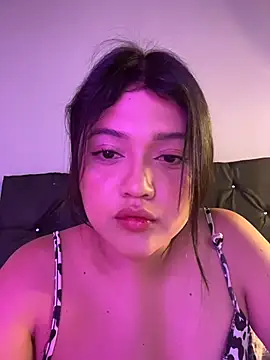 Snapshot of alisson_carolina73 chatting on 3, 7, 2026 alisson carolina73 online show from 3, 7, 2026
