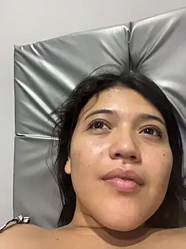 Snapshot of alisson_carolina73 chatting on 17, 7, 2026 alisson carolina73 online show from 17, 7, 2026