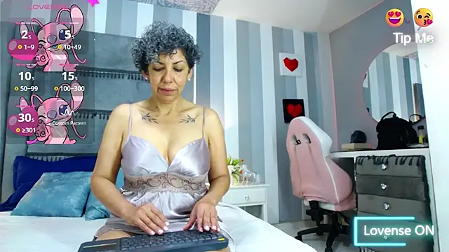 Snapshot of Julianewell chatting on 20, 1, 2025 Julianewell online show from 20, 1, 2025
