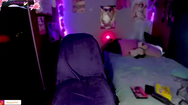 kiki cavilll online show from 24, 2, 2025