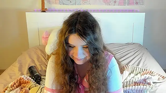 kuraii1  online show from 11, 2, 2025