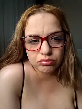 Snapshot of cansuozell chatting on 26, 9, 2025 cansuozell online show from 26, 9, 2025