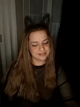 cansuozell online show from 1, 11, 2025