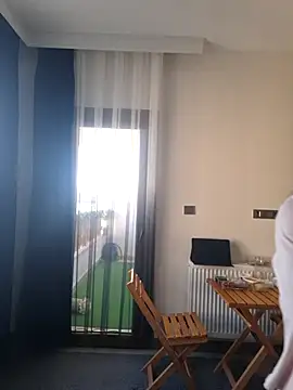 cansuozell online show from 28, 11, 2025