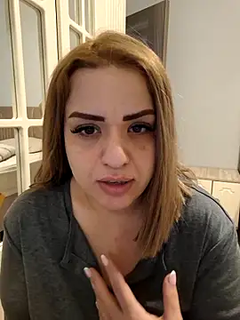 cansuozell online show from 23, 12, 2025