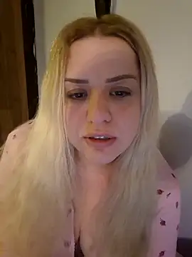 cansuozell online show from 24, 3, 2026