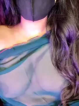 SexyAndHottie online show from 9, 3, 2025