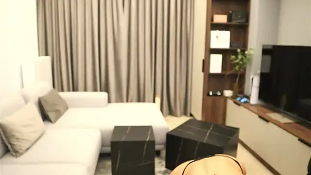 IrisNoire online show from 18, 9, 2025