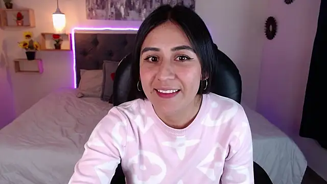 mia aira online show from 10, 12, 2024