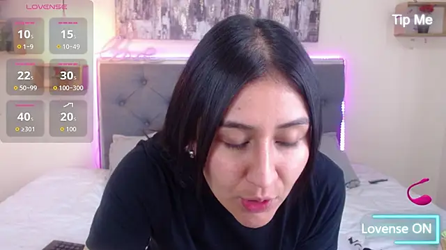 mia aira online show from 23, 10, 2025