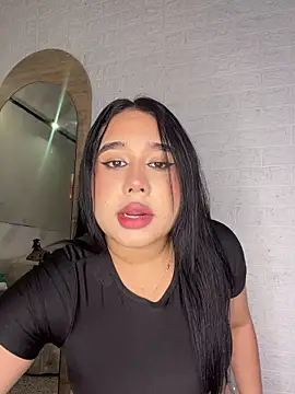 Snapshot of zoe_backer chatting on 18, 7, 2026 zoe backer online show from 18, 7, 2026