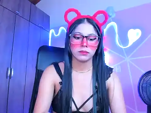 Snapshot of _ALLYSON18_ chatting on 12, 2, 2025 ALLYSON18 online show from 12, 2, 2025