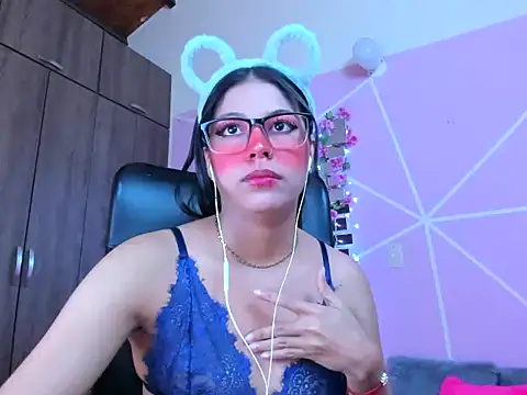 Snapshot of _ALLYSON18_ chatting on 2, 3, 2025 ALLYSON18 online show from 2, 3, 2025