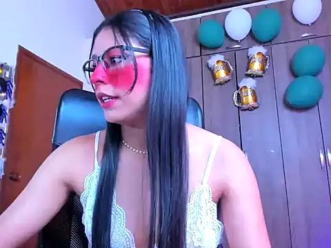 Snapshot of _ALLYSON18_ chatting on 3, 10, 2025 ALLYSON18 online show from 3, 10, 2025