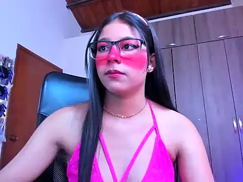 Snapshot of _ALLYSON18_ chatting on 1, 11, 2025 ALLYSON18 online show from 1, 11, 2025