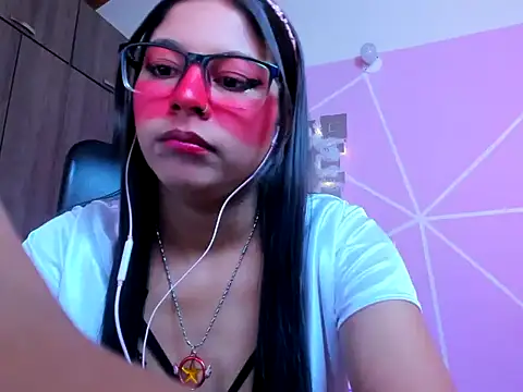 Snapshot of _ALLYSON18_ chatting on 29, 11, 2025 ALLYSON18 online show from 29, 11, 2025