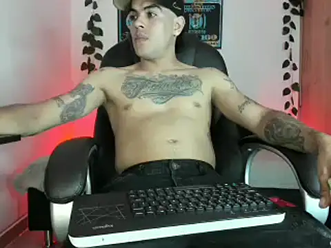 Snapshot of mikee_scooth chatting on 23, 3, 2025 mikee scooth online show from 23, 3, 2025