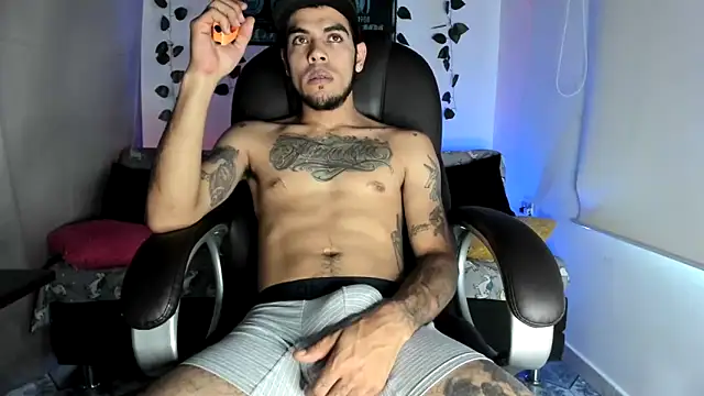 Snapshot of mikee_scooth chatting on 17, 9, 2025 mikee scooth online show from 17, 9, 2025