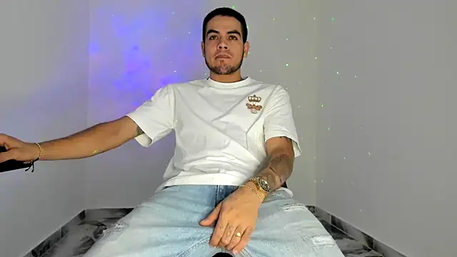 Snapshot of mikee_scooth chatting on 27, 2, 2026 mikee scooth online show from 27, 2, 2026