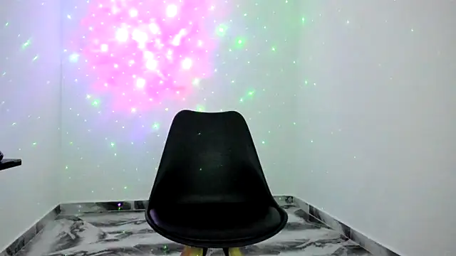 mikee scooth online show from 19, 3, 2026