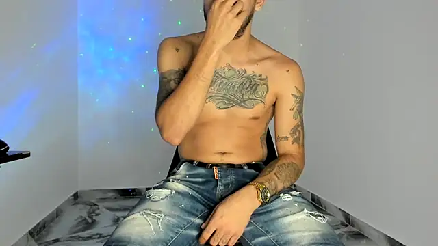 mikee scooth online show from 14, 4, 2026