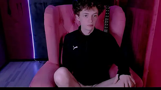 LukeSweet online show from 4, 2, 2026