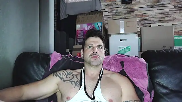 XxBigboybandxX online show from 8, 3, 2026