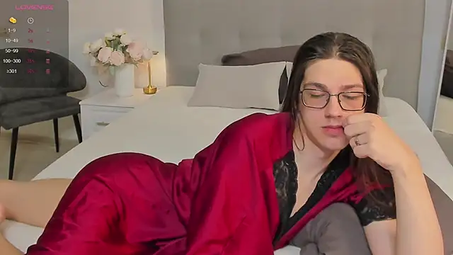 Alfreda Mills online show from 29, 11, 2025