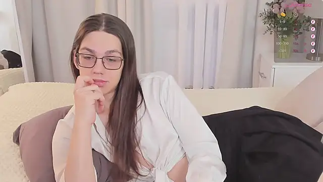 Alfreda Mills online show from 4, 12, 2025