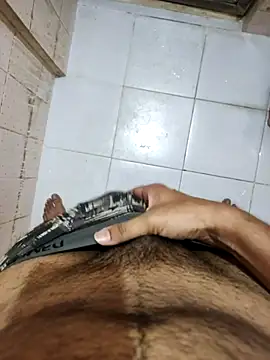Snapshot of virginat32 chatting on 7, 3, 2025 virginat32 online show from 7, 3, 2025
