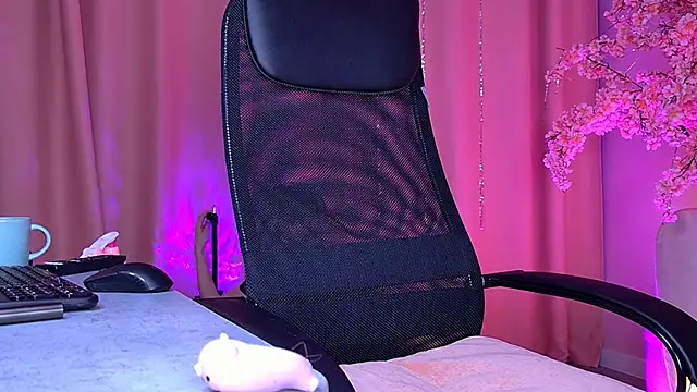 TinaDavil online show from 18, 2, 2026