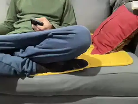 4small4inchlol online show from 5, 12, 2024