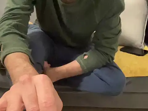 4small4inchlol online show from 13, 12, 2025