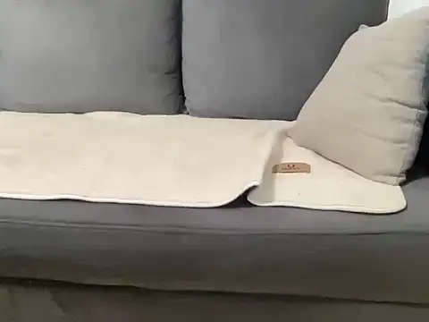 4small4inchlol online show from 15, 4, 2026