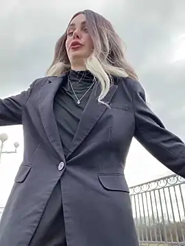 SandraCarter online show from 21, 3, 2025