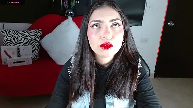 Snapshot of Carolaine69_ chatting on 20, 4, 2026 Carolaine69 online show from 20, 4, 2026