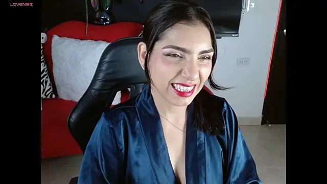 Snapshot of Carolaine69_ chatting on 16, 7, 2026 Carolaine69 online show from 16, 7, 2026