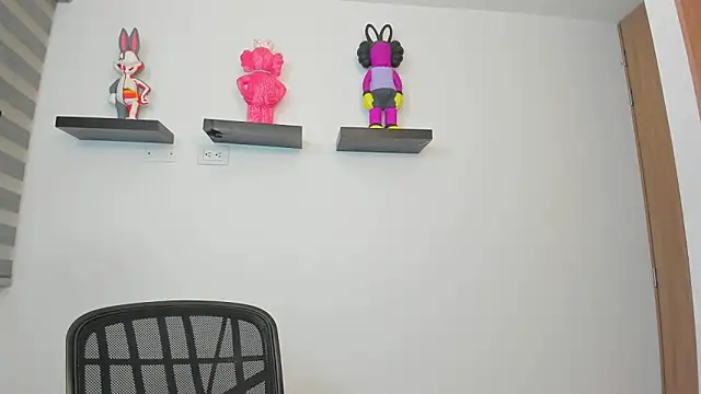 Gangster Girl online show from 9, 5, 2026