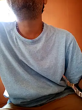Snapshot of daddy_indian chatting on 6, 2, 2025 daddy indian online show from 6, 2, 2025