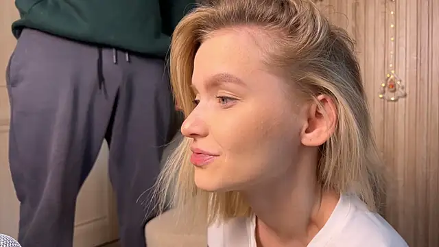 Adelovenick online show from 6, 1, 2026