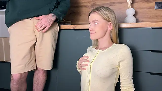 Adelovenick online show from 6, 2, 2026