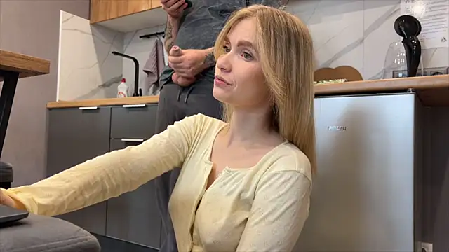 Adelovenick online show from 16, 4, 2026