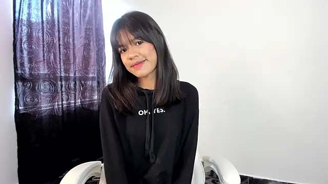 meganthompsonn22 online show from 20, 4, 2026