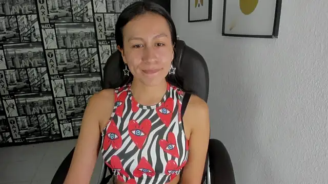 EmiGomez  online show from 10, 2, 2025