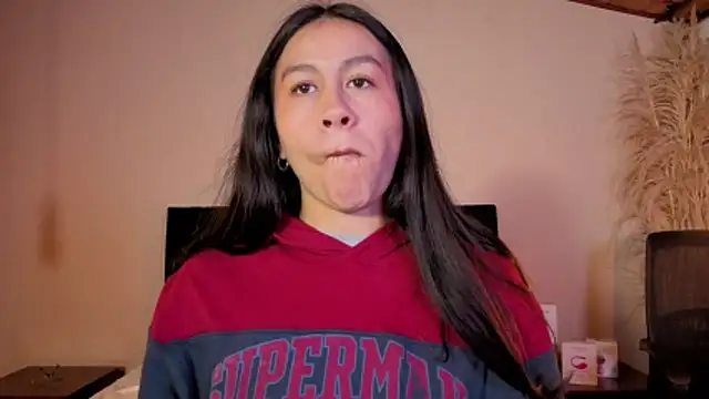 EmiGomez  online show from 30, 5, 2026