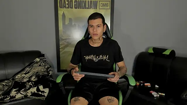 Snapshot of jamesinked_ chatting on 26, 1, 2025 jamesinked online show from 26, 1, 2025