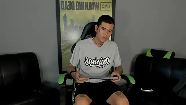 Snapshot of jamesinked_ chatting on 30, 1, 2025 jamesinked online show from 30, 1, 2025