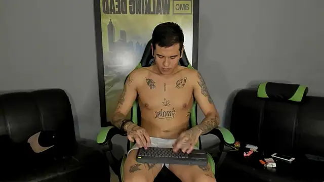 Snapshot of jamesinked_ chatting on 15, 2, 2025 jamesinked online show from 15, 2, 2025