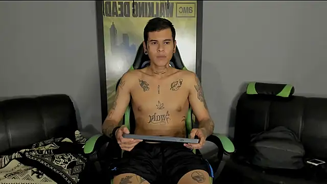 Snapshot of jamesinked_ chatting on 1, 3, 2025 jamesinked online show from 1, 3, 2025